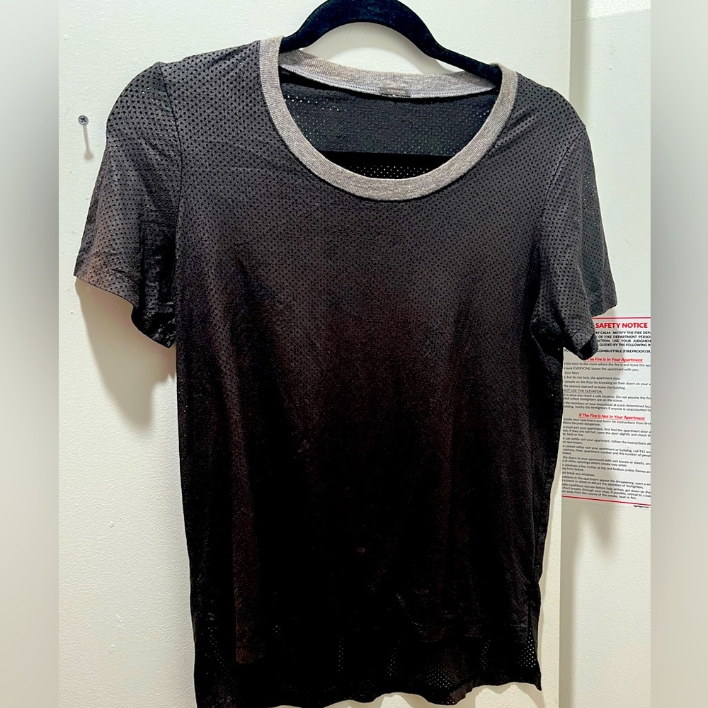 MONROW MESH BLACK SHORT SLEEVE SHIRT…GRAY CREW NECK-SIZE:M